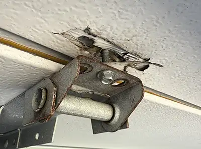 Why DIY Garage Door Repairs Might Be Riskier Than You Think
