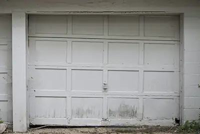 5 Subtle Signs Your Garage Door Needs Immediate Professional Attention
