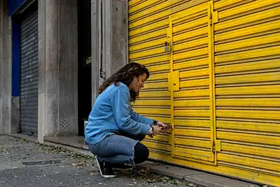 Spotting Garage Door Repair Scams: Protect Yourself with Confidence